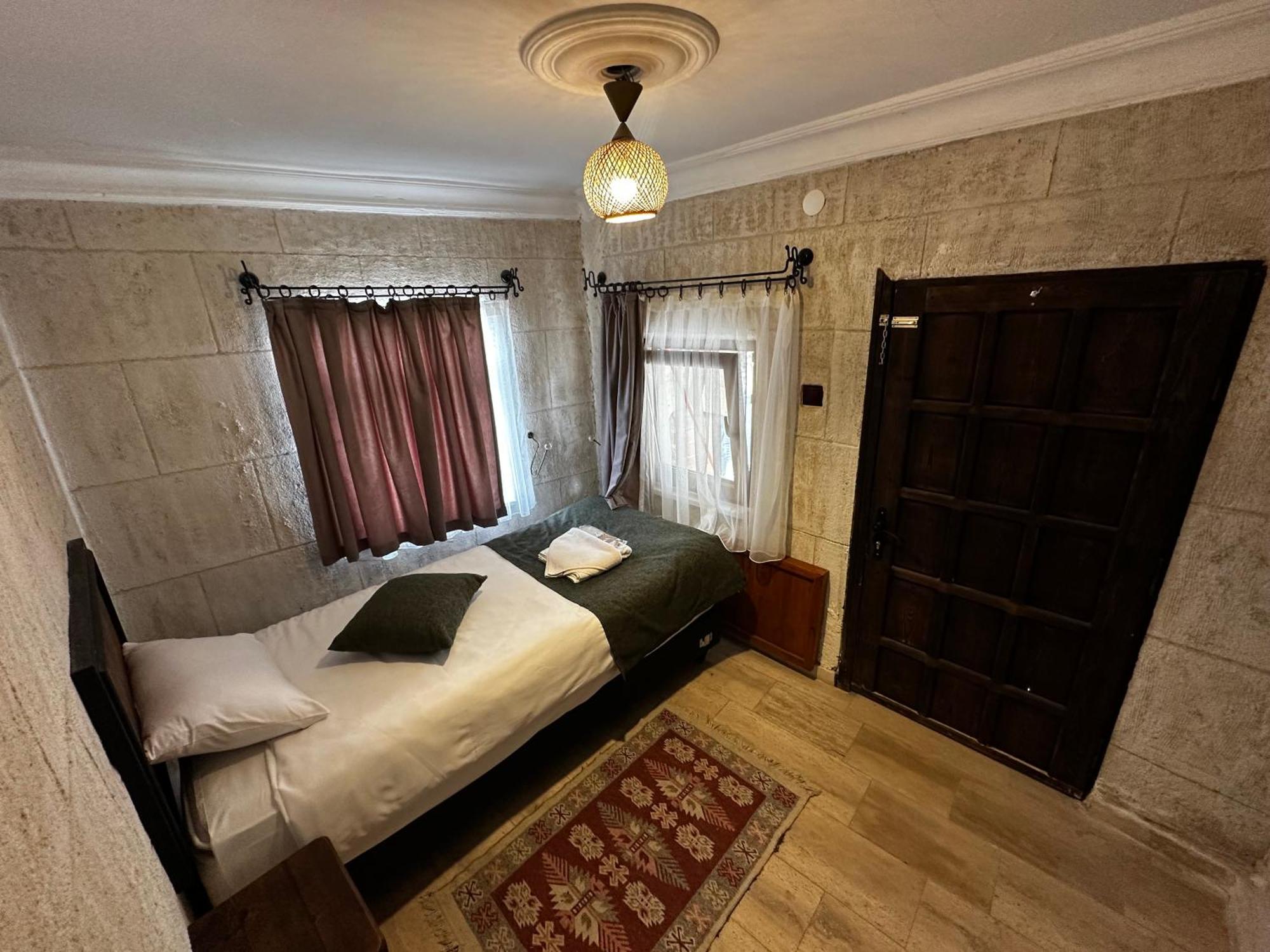 Turan Cappadocia Cave Hotel Гьореме Екстериор снимка